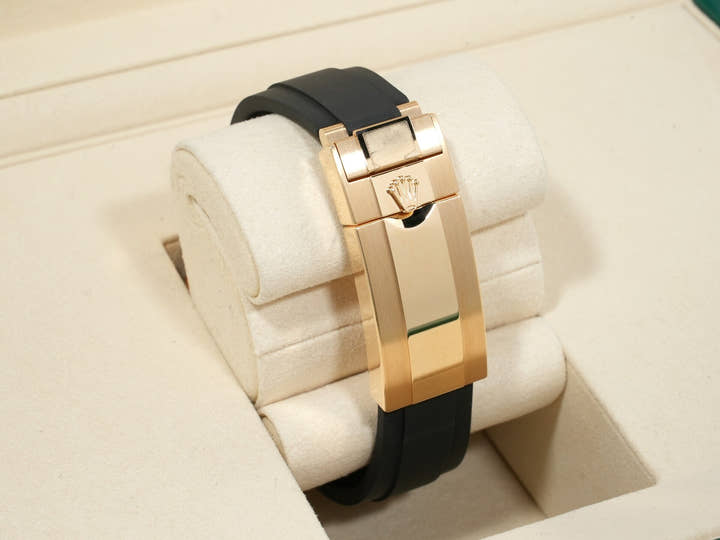 ロレックス デイトナ Ref.126518LN イエローゴールド ゴールデンxブライトブラック文字盤 未使用 8m5idi3p