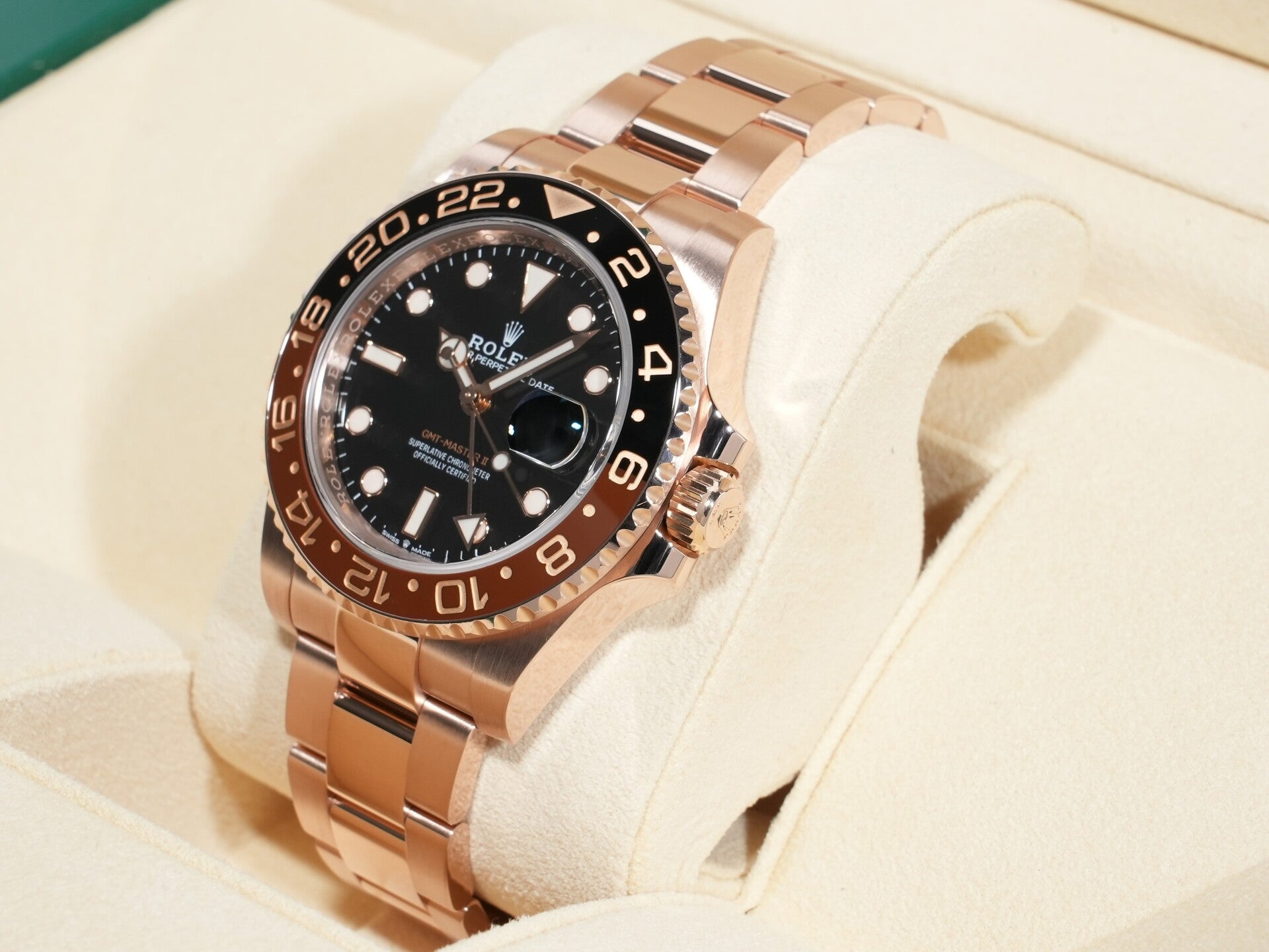 Rolex GMT-Master II Ref. 126715CHNR Everose Gold Black Dial Oyster Bracelet Excellent Condition 5zq2bkom