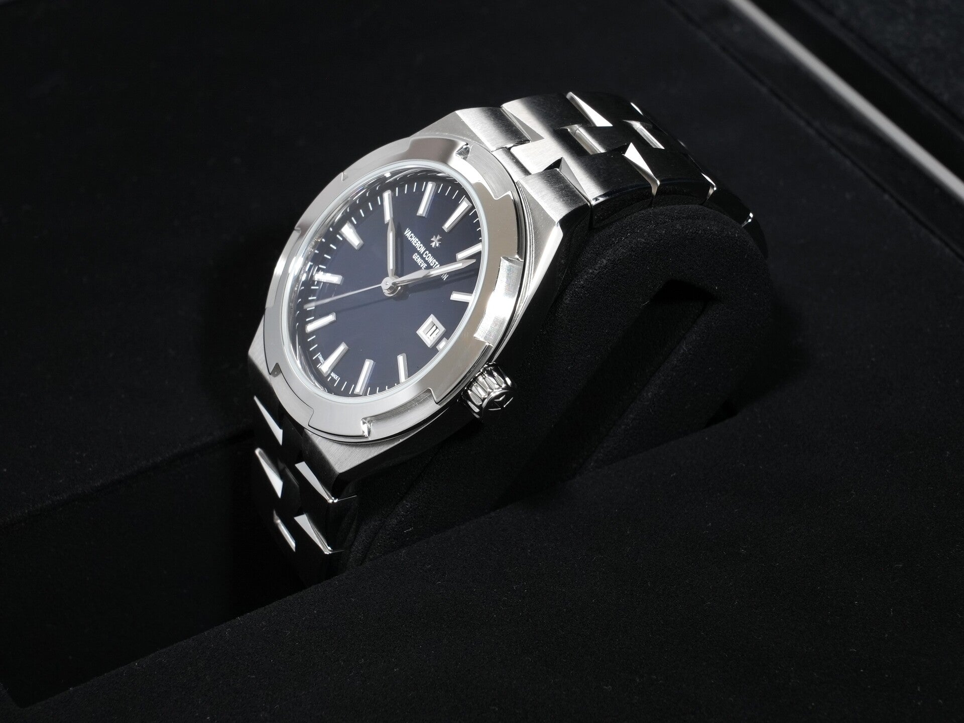 ヴァシュロンコンスタンタン オーヴァーシーズ オートマティック Ref.4600V/200A-B980 ステンレススチール ブルー文字盤 美中古 c36wgbb6