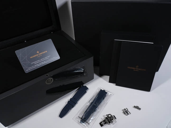 ヴァシュロンコンスタンタン オーヴァーシーズ オートマティック Ref.4600V/200A-B980 ステンレススチール ブルー文字盤 美中古 c36wgbb6