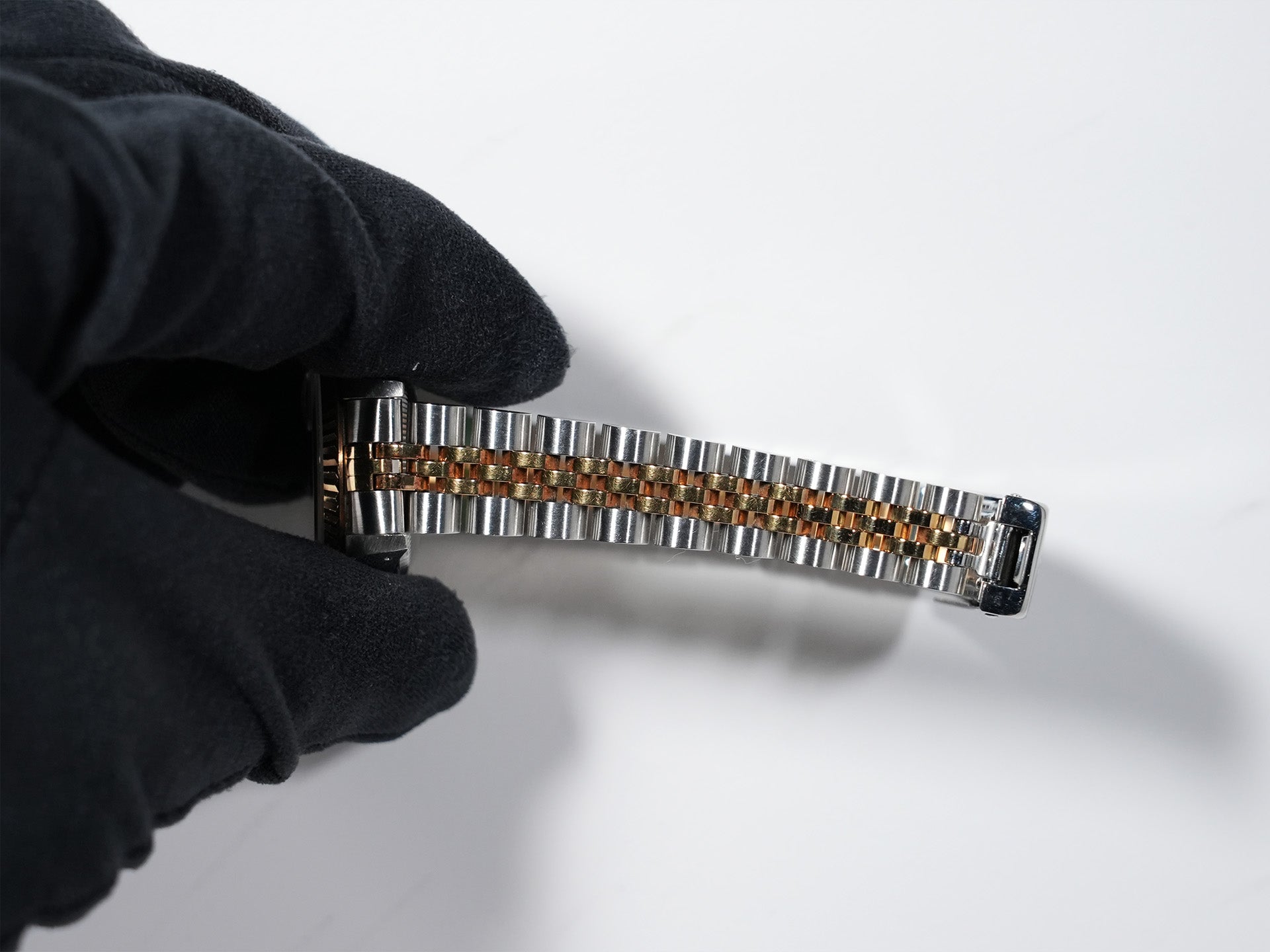 ロレックス デイトジャスト TIFFANY＆CO. Ref.69173 ステンレススチール/イエローゴールド ブラックピラミッドローマン文字盤 ジュビリーブレスレット 中古 eou9xf7h