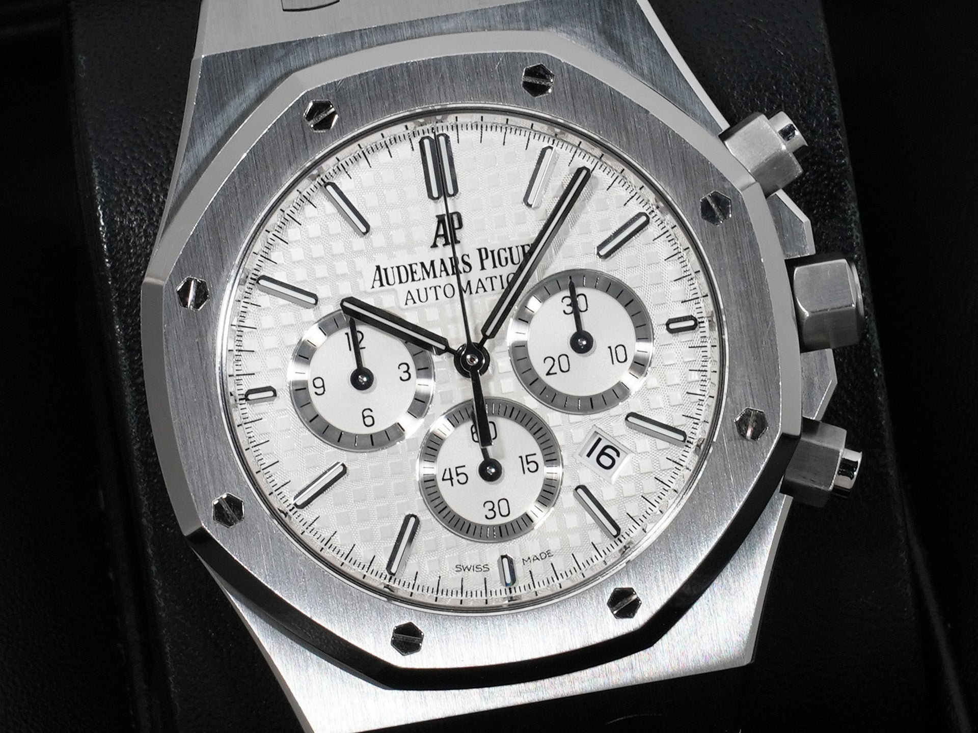 オーデマピゲ ロイヤルオーク クロノグラフ Ref.26320ST.OO.1220ST.02 ステンレススチール シルバー文字盤 中古 3fv9vqmm