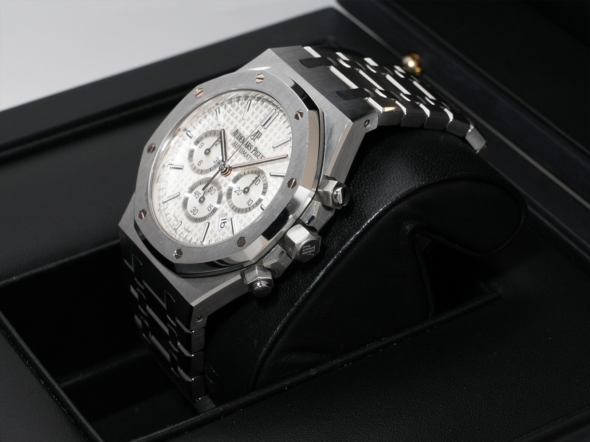 オーデマピゲ ロイヤルオーク クロノグラフ Ref.26320ST.OO.1220ST.02 ステンレススチール シルバー文字盤 中古 3fv9vqmm