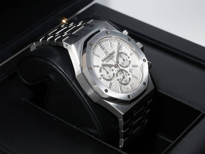 オーデマピゲ ロイヤルオーク クロノグラフ Ref.26320ST.OO.1220ST.02 ステンレススチール シルバー文字盤 中古 3fv9vqmm