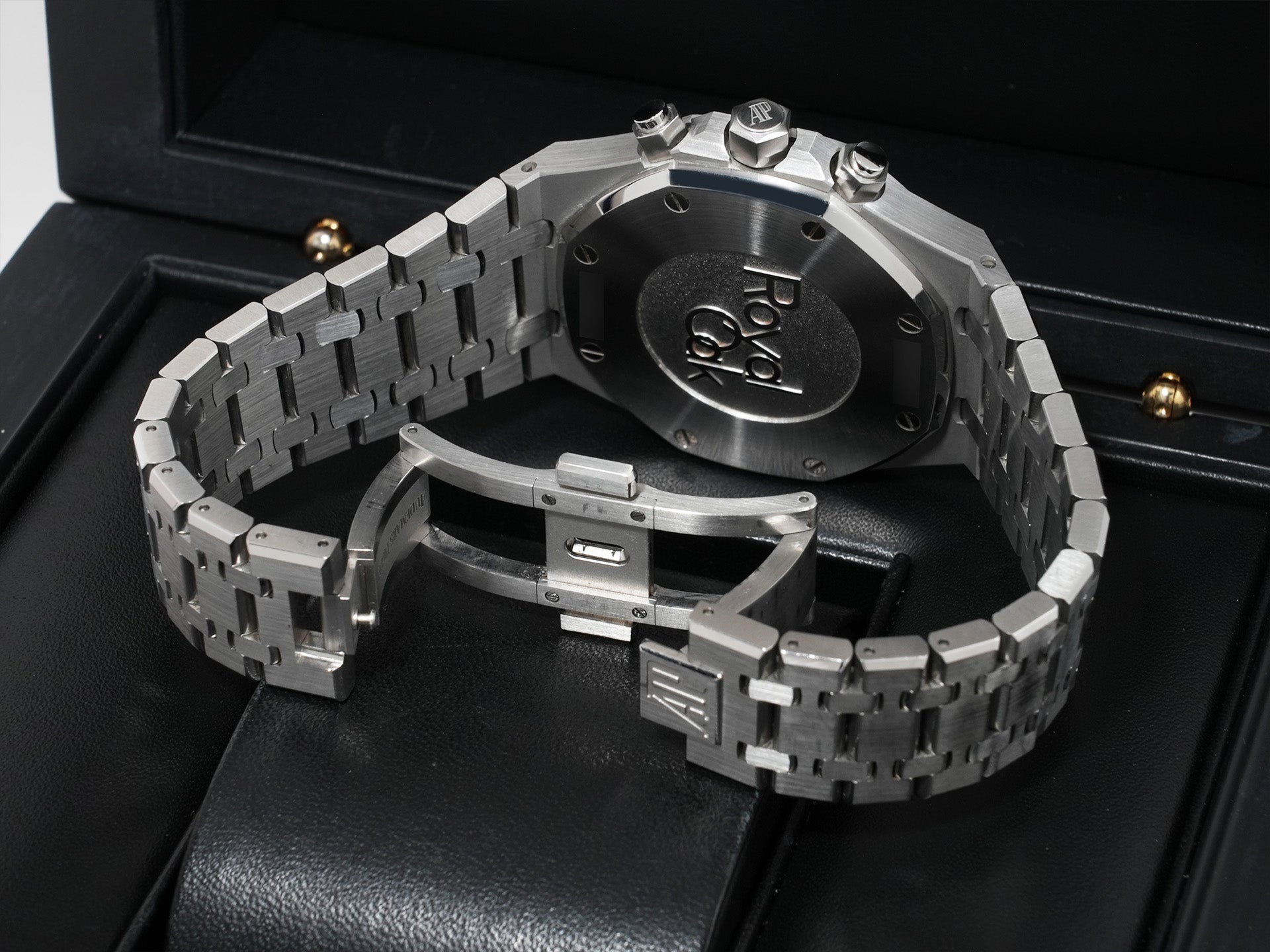 オーデマピゲ ロイヤルオーク クロノグラフ Ref.26320ST.OO.1220ST.02 ステンレススチール シルバー文字盤 中古 3fv9vqmm