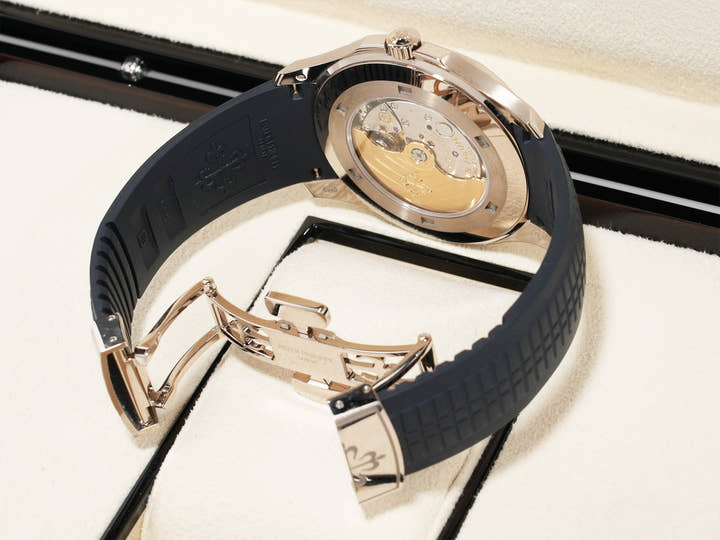 パテックフィリップ アクアノート Ref.5168G-001 ホワイトゴールド ミッドナイトブルー文字盤 中古 raewsqut