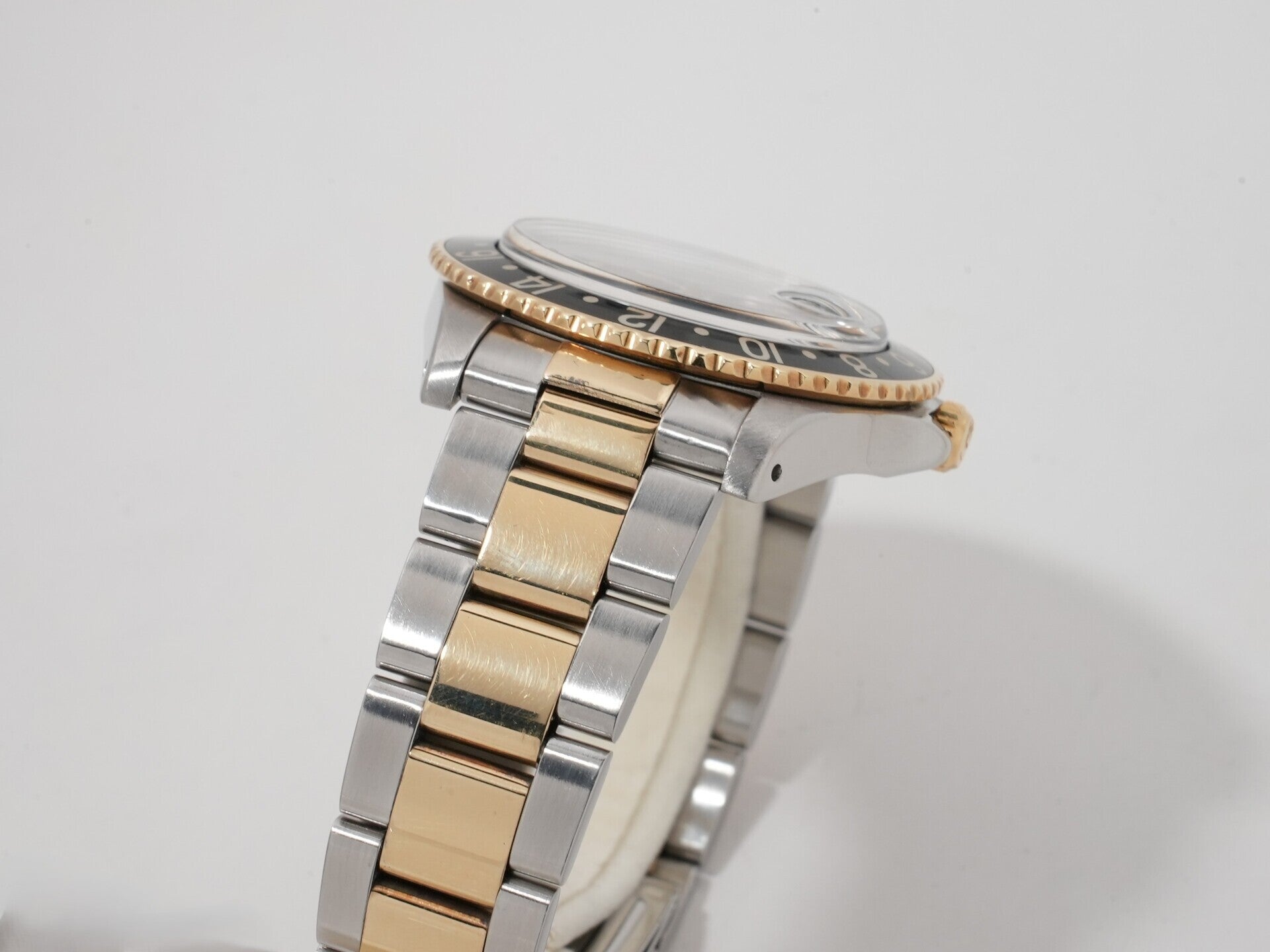 Rolex GMT Master Ref. 1675/3 Stainless Steel/Yellow Gold Black Dial Oyster Bracelet Pre-owned xasvd7ag