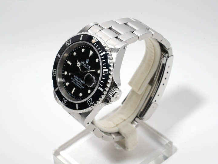 Rolex Submariner Date Ref. 16610 Stainless Steel Black Dial Used dqj5upx9