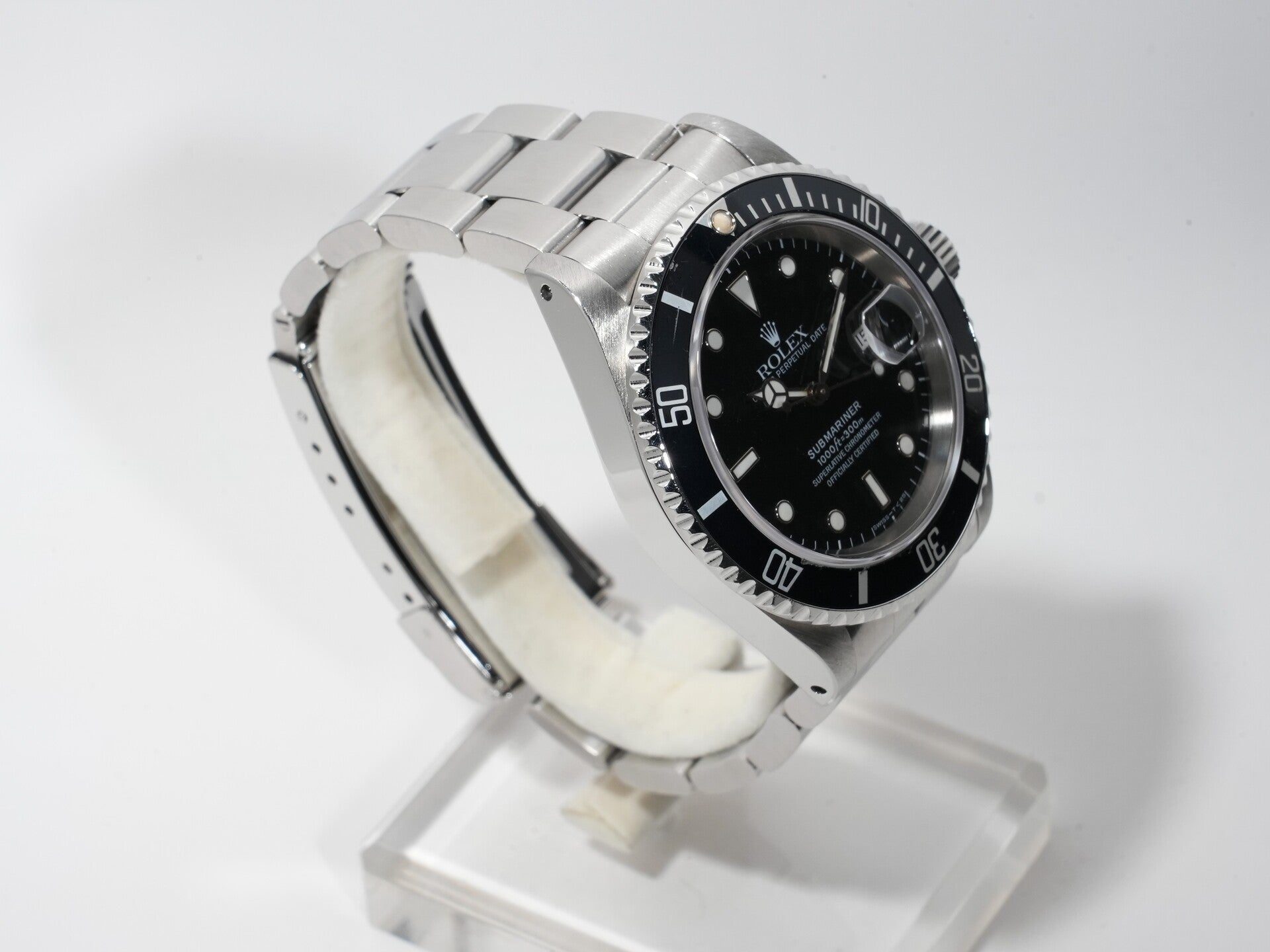 Rolex Submariner Date Ref. 16610 Stainless Steel Black Dial Used dqj5upx9