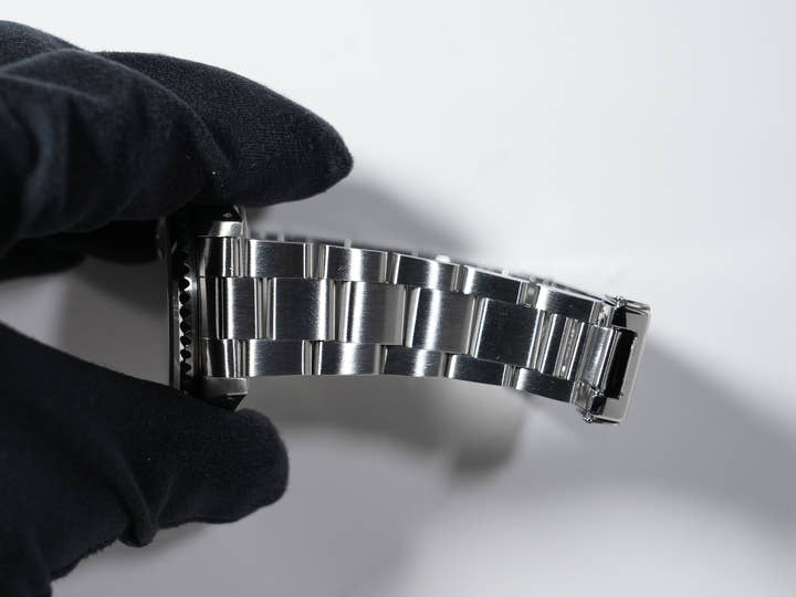 Rolex Submariner Date Ref. 16610 Stainless Steel Black Dial Used dqj5upx9