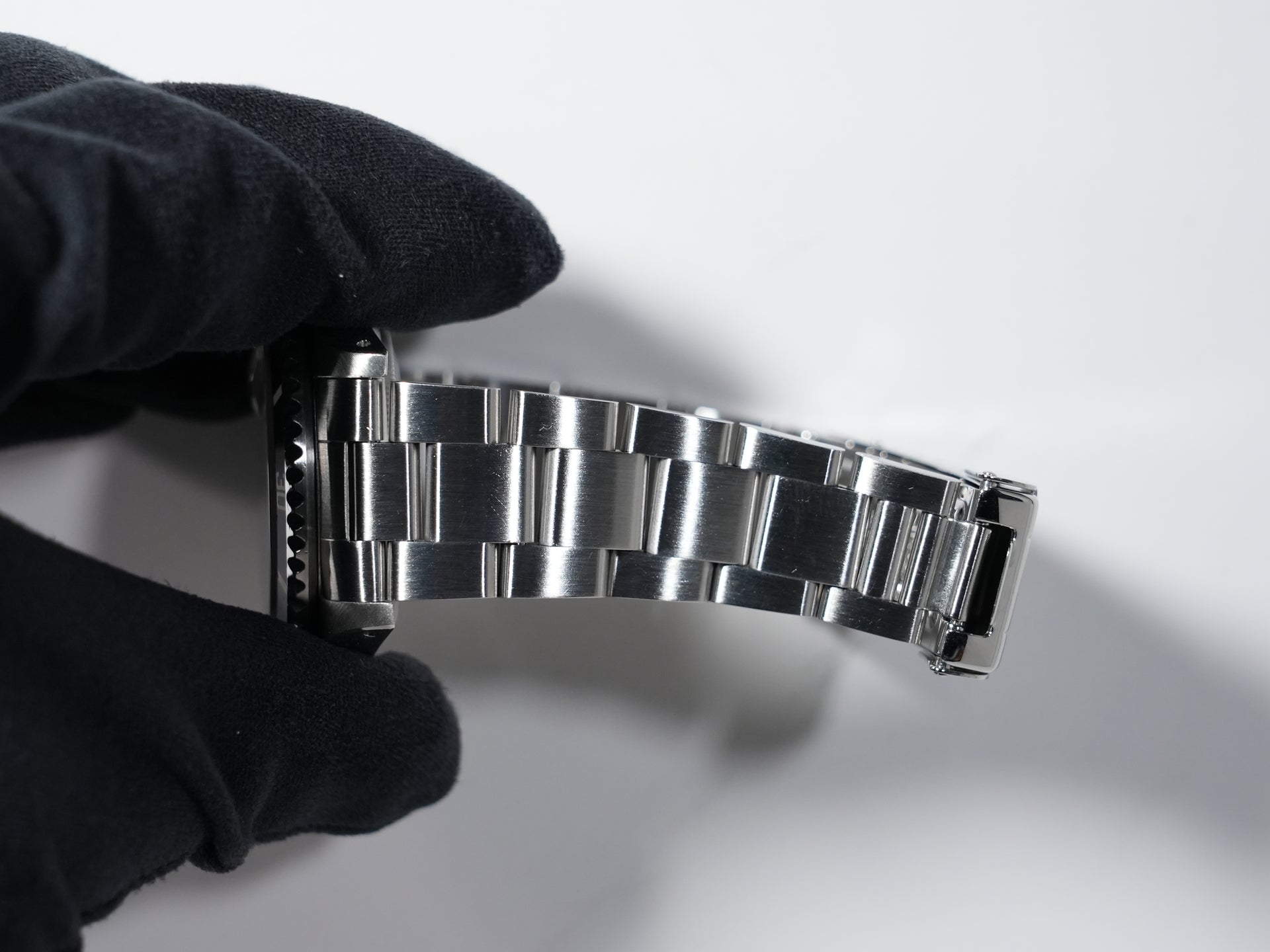 Rolex Submariner Date Ref. 16610 Stainless Steel Black Dial Used dqj5upx9