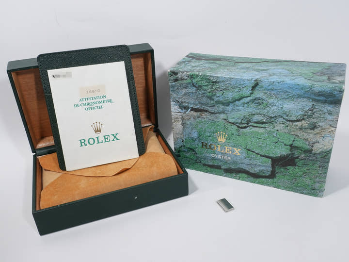 Rolex Submariner Date Ref. 16610 Stainless Steel Black Dial Used dqj5upx9