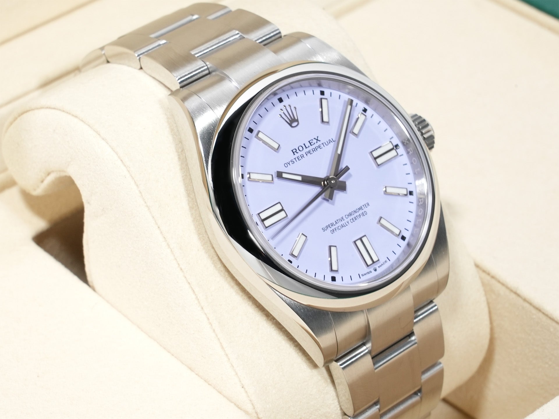 ロレックス オイスターパーペチュアル41 Ref.134300 ステンレススチール ラベンダー文字盤 未使用 9c6keerf