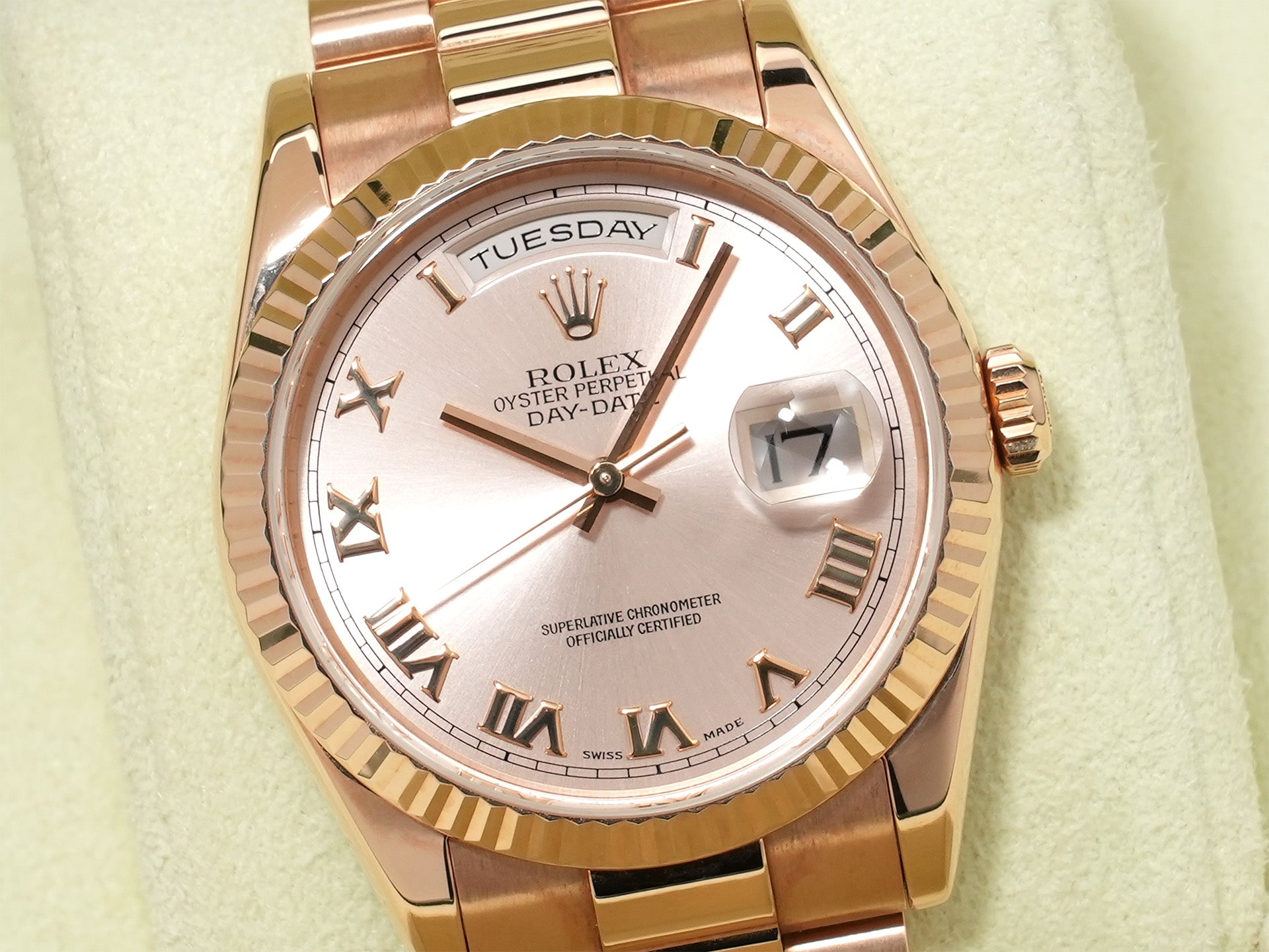ロレックス デイデイト Ref.118235 ピンクゴールド ピンクローマン文字盤 中古 i2qga2ev