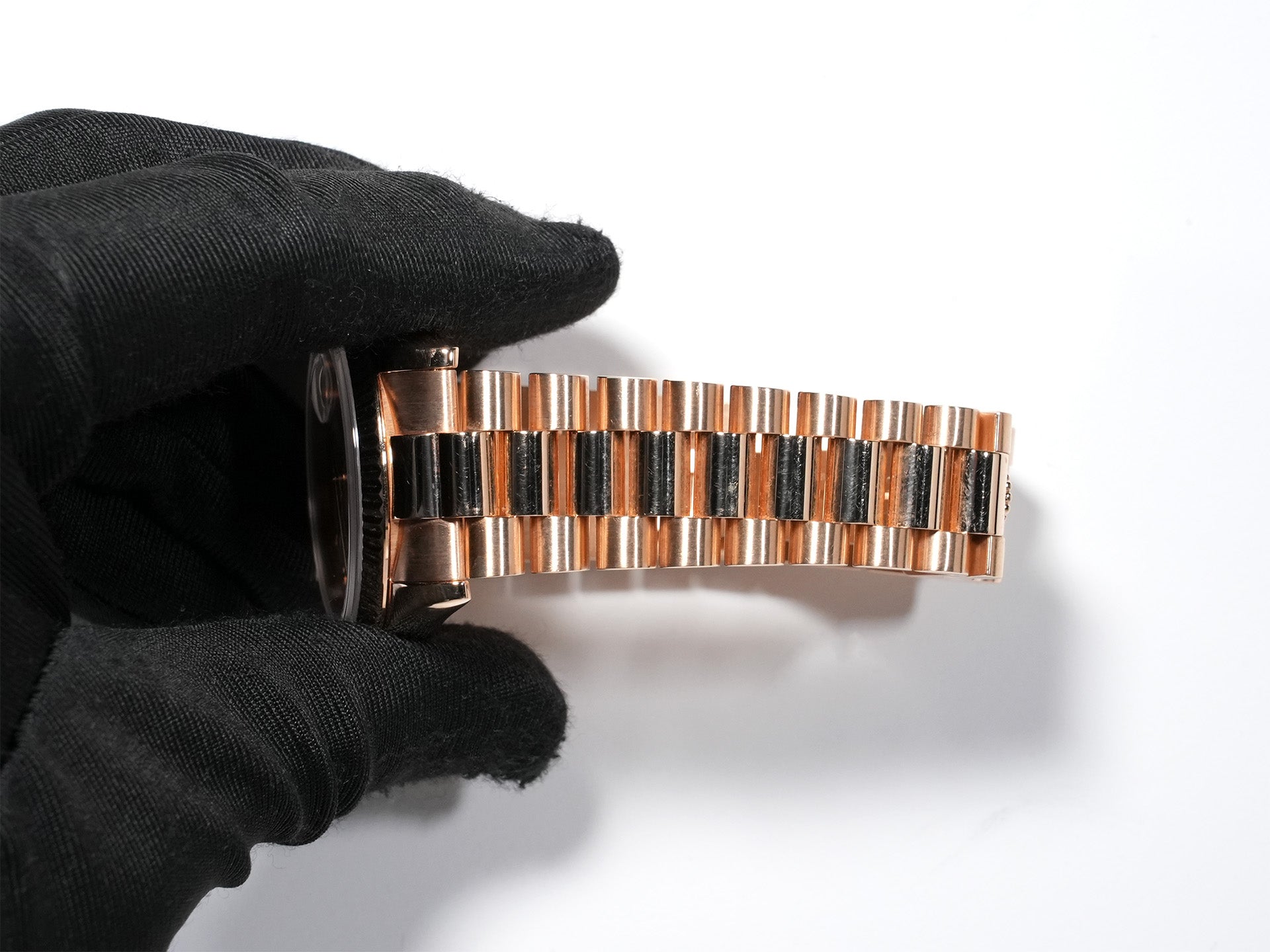 ロレックス デイデイト Ref.118235 ピンクゴールド ピンクローマン文字盤 中古 i2qga2ev