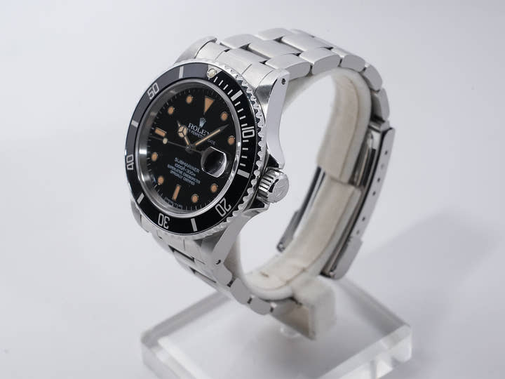 Rolex Submariner Date Ref. 16800 Stainless Steel Black Dial Used o8fye3hu