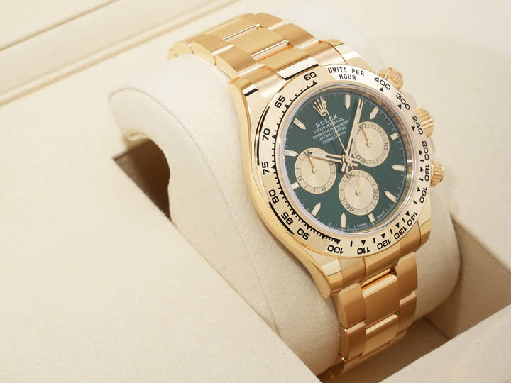 ロレックス デイトナ Ref.126508 イエローゴールド グリーン文字盤 未使用 hot8hc23
