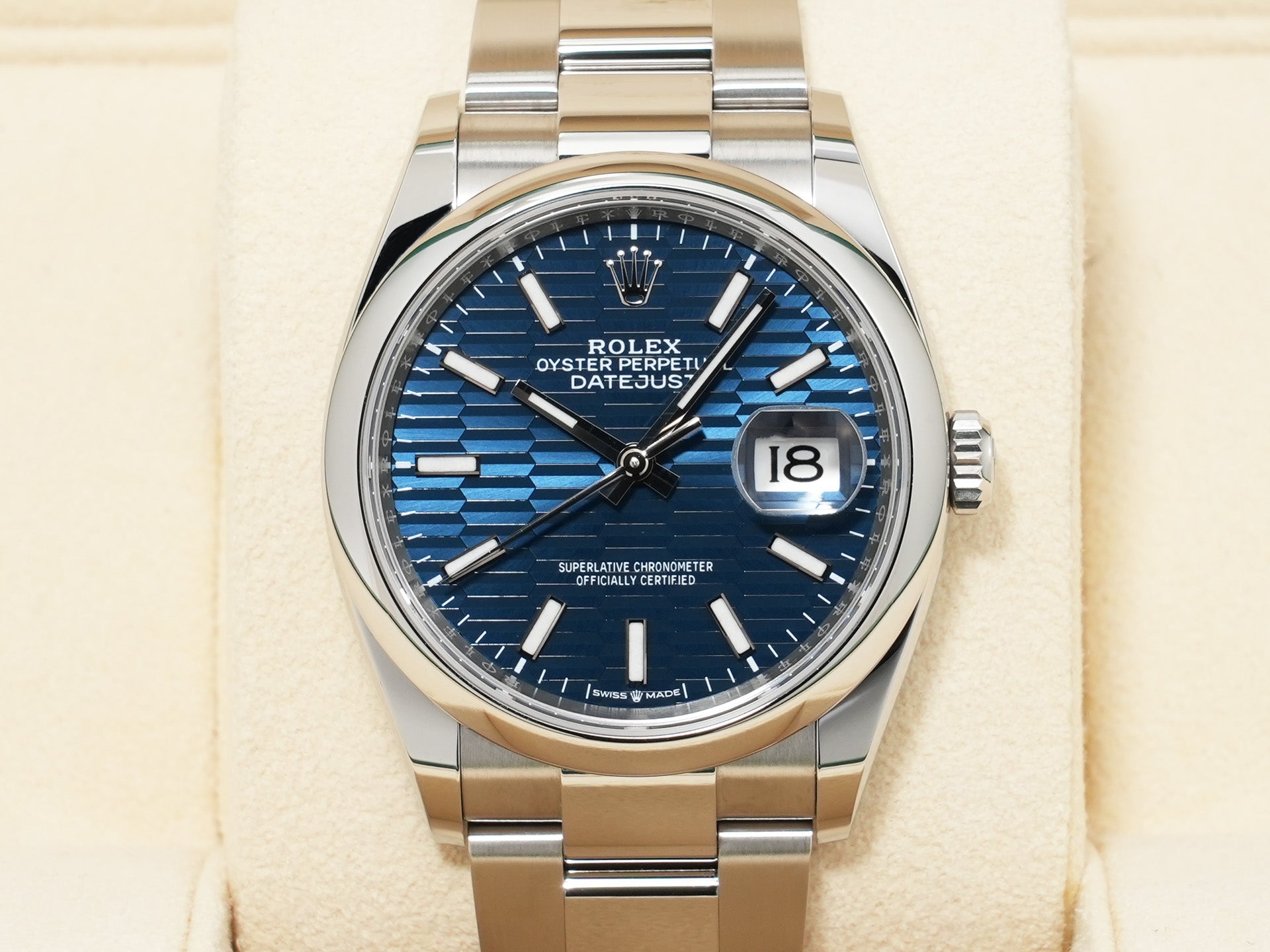 ロレックス デイトジャスト36 Ref.126200 ステンレススチール ブルー フルーテッドモチーフ文字盤 オイスターブレスレット 美中古 b9dsytet