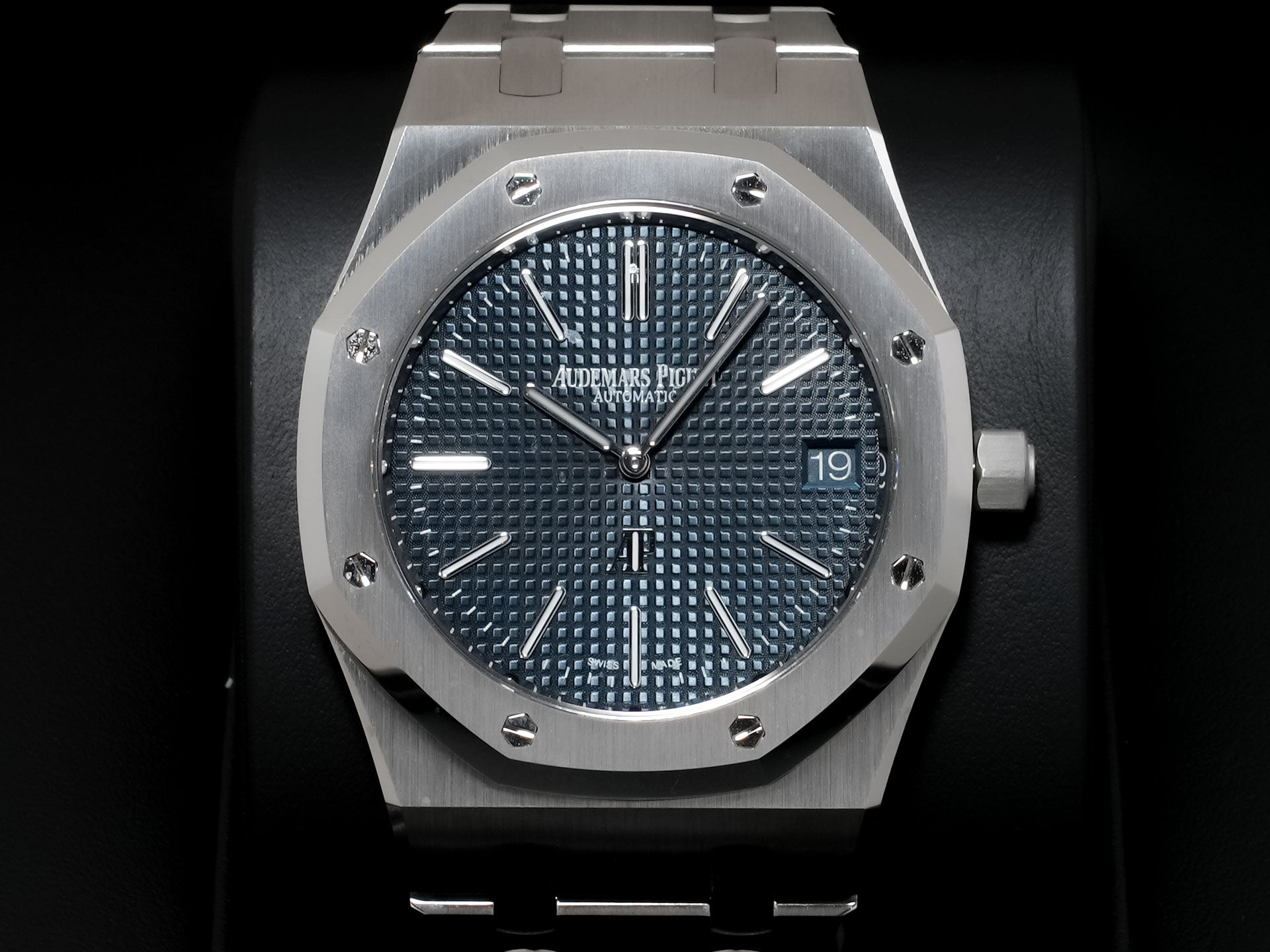 オーデマピゲ ロイヤルオーク ジャンボ エクストラ シン Ref.16202ST.OO.1240ST.02 ステンレススチール ナイトブルー文字盤 未使用 zm8rrvbg