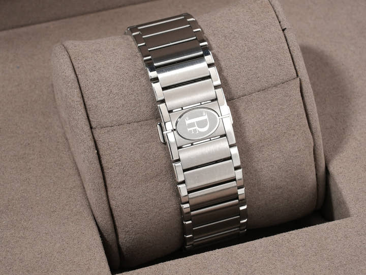 パルミジャーニフルリエ トンダPF アニュアルカレンダー Ref.PFC907-1020001-100182 ステンレススチール/プラチナ950 グレー文字盤 中古 37guhg6q