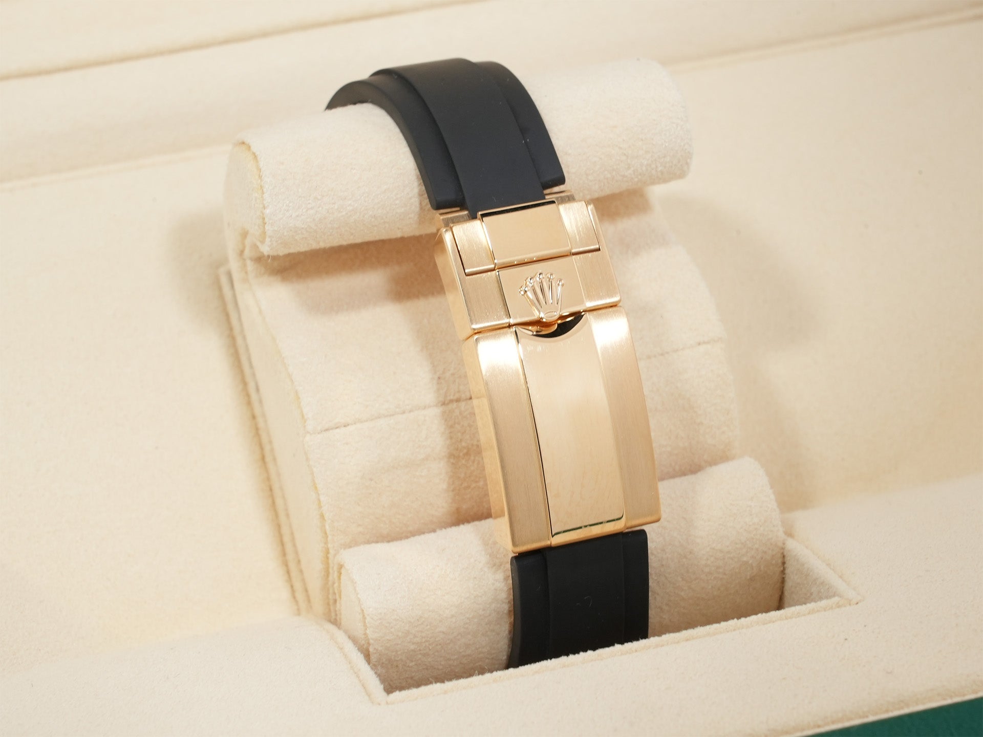 ロレックス デイトナ Ref.116518LN イエローゴールド ブラックx8Pダイヤ文字盤 美中古 wk4usgo7