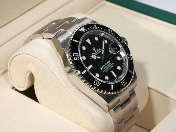 ロレックス サブマリーナー デイト Ref.126610LN ステンレススチール ブラック文字盤 未使用 h66q6tsu