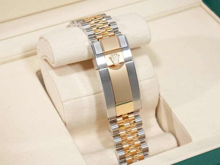 ロレックス GMTマスターII Ref.126713GRNR ステンレススチール/イエローゴールド ブラック文字盤 ジュビリーブレスレット 未使用 o4iy2tva