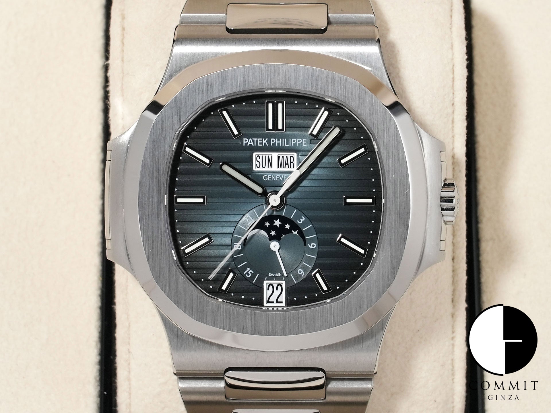 パテックフィリップ ノーチラス アニュアルカレンダー ムーンフェイズ Ref.5726/1A-014 ステンレススチール ブルー、ブラックグラデーション文字盤 美中古 et8tebbj