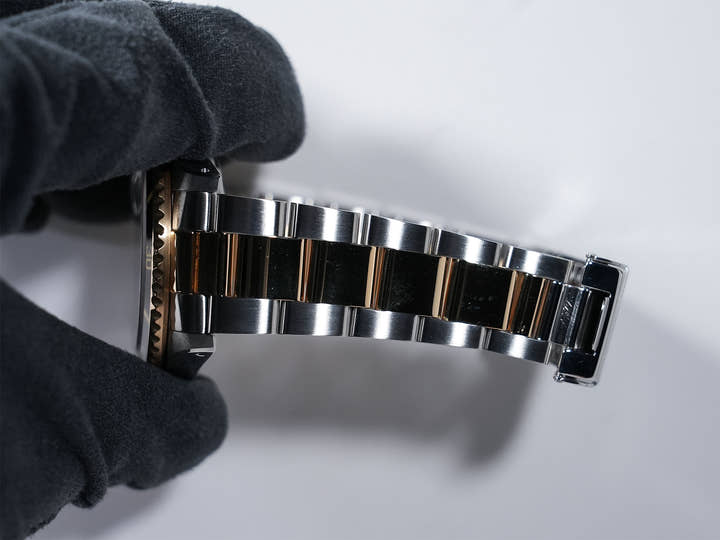 Rolex Submariner Date Ref.16613LN Stainless Steel/Yellow Gold Black Dial Used 2qv6yg5p