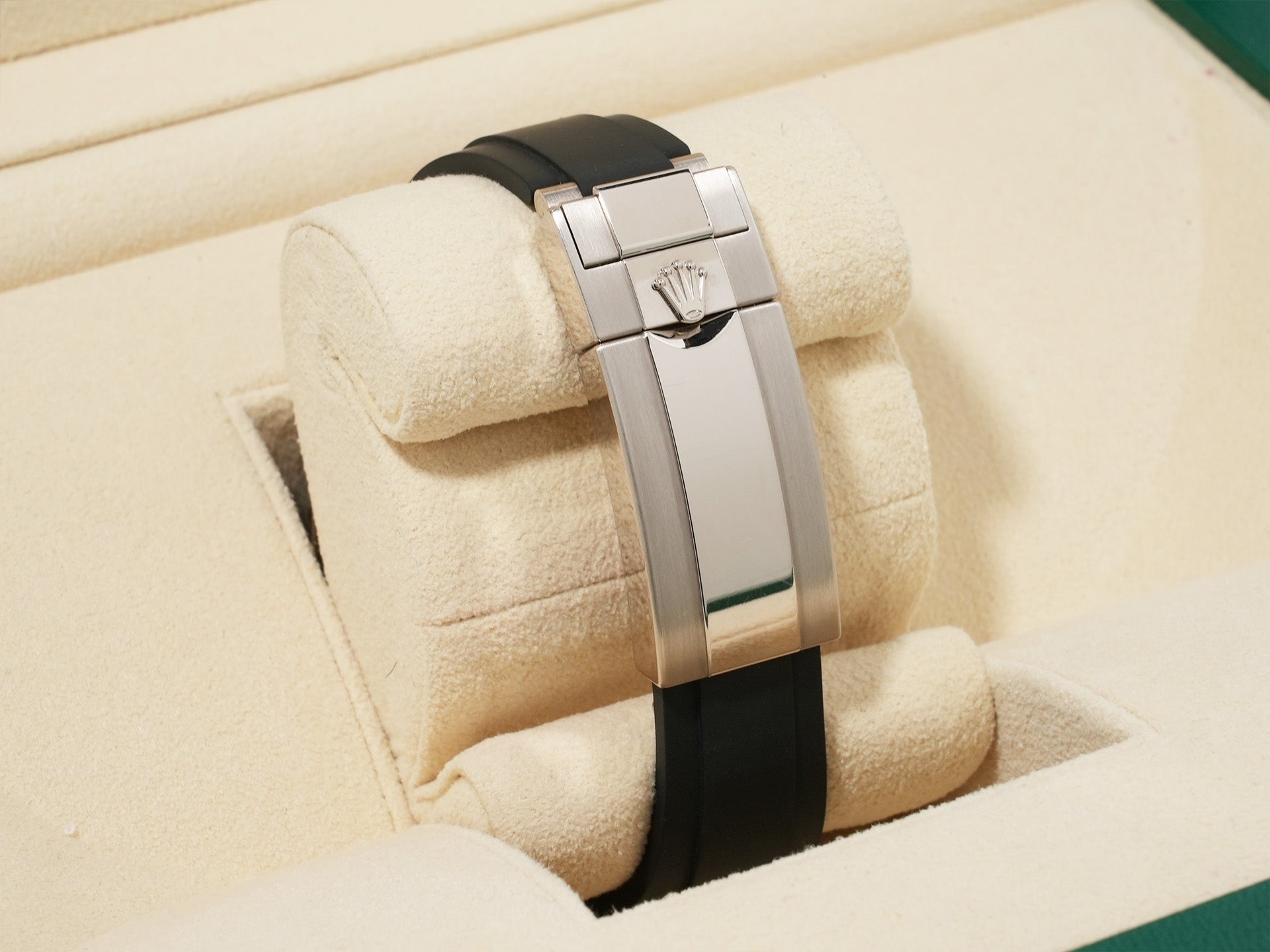 ロレックス ヨットマスター42 Ref.226659 ホワイトゴールド ブラック文字盤 中古 oa7s6fwd