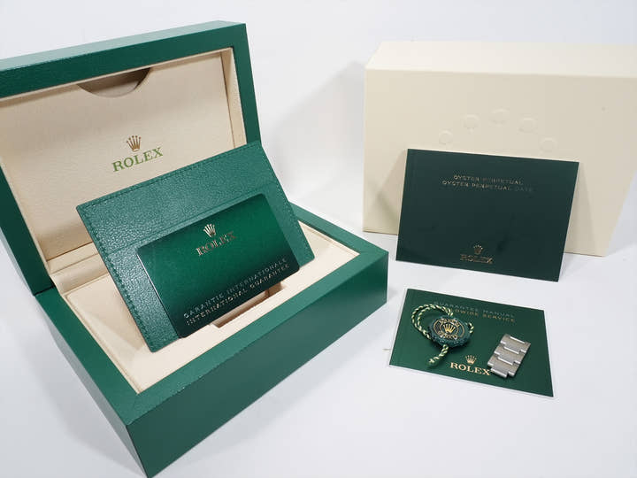 ロレックス オイスターパーペチュアル36 Ref.126000 ステンレススチール グリーン文字盤 中古 f6xgciav