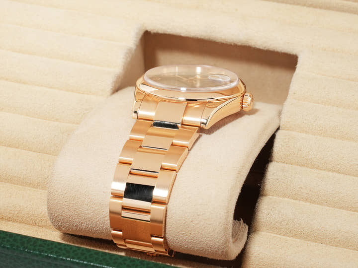 ロレックス デイデイト Ref.118205 ピンクゴールド ブラックアラビア文字盤 中古 y2urutv4