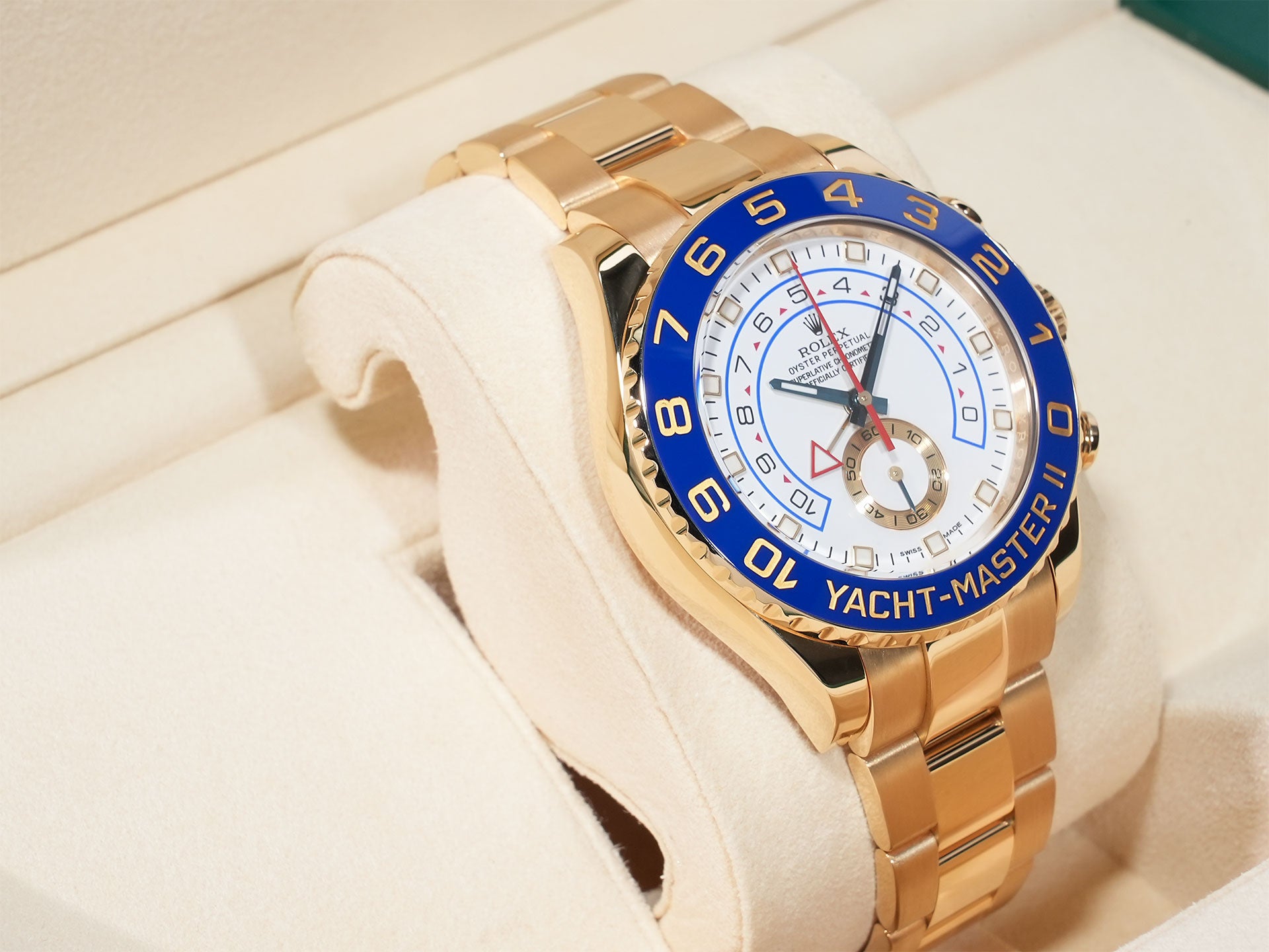 Rolex Yacht-Master II Ref. 116688 Yellow Gold White Dial Excellent Used Condition dxjc9be7