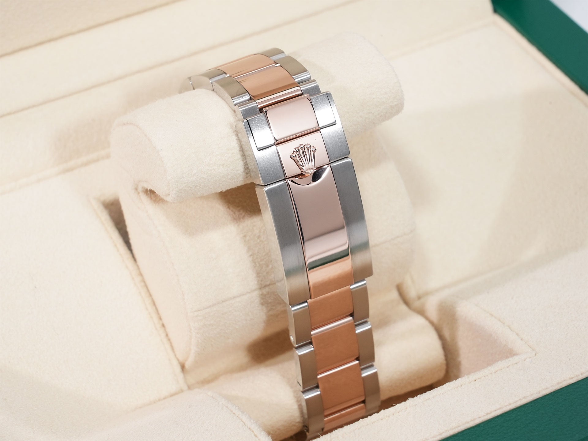 Rolex Yacht-Master 40 Ref. 126621 Stainless Steel/Everose Gold Chocolate Dial Excellent Used Condition 9vbcidp4