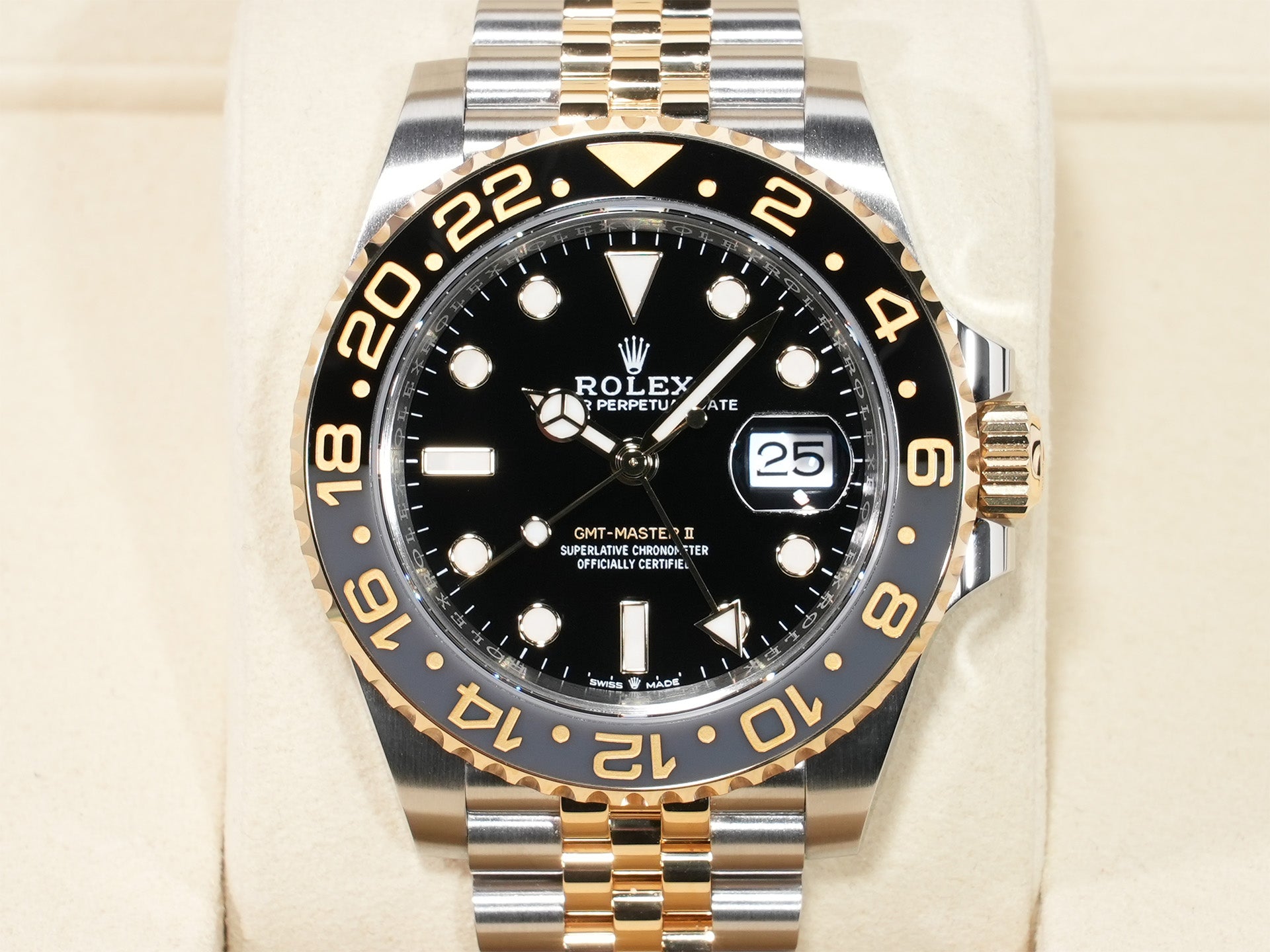 ロレックス GMTマスターII Ref.126713GRNR ステンレススチール/イエローゴールド ブラック文字盤 ジュビリーブレスレット 未使用 ncnhx9d5