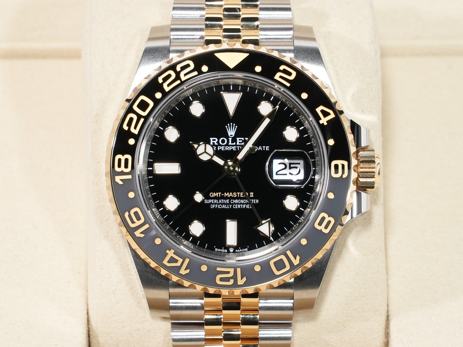 ロレックス GMTマスターII Ref.126713GRNR ステンレススチール/イエローゴールド ブラック文字盤 ジュビリーブレスレット 未使用 ypm24a8d