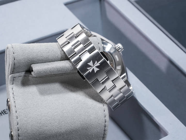 ヴァシュロンコンスタンタン オーヴァーシーズ オートマティック Ref.4600V/200A-B980 ステンレススチール ブルー文字盤 美中古 64mea9po