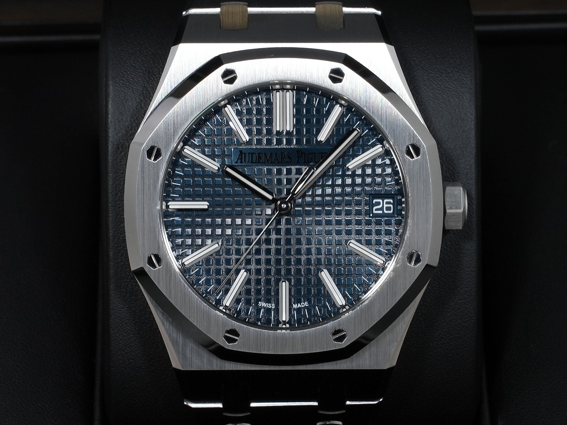 オーデマピゲ ロイヤルオーク Ref.15510ST.OO.1320ST.06 ステンレススチール ナイトブルー文字盤 美中古 kjq5ss4n