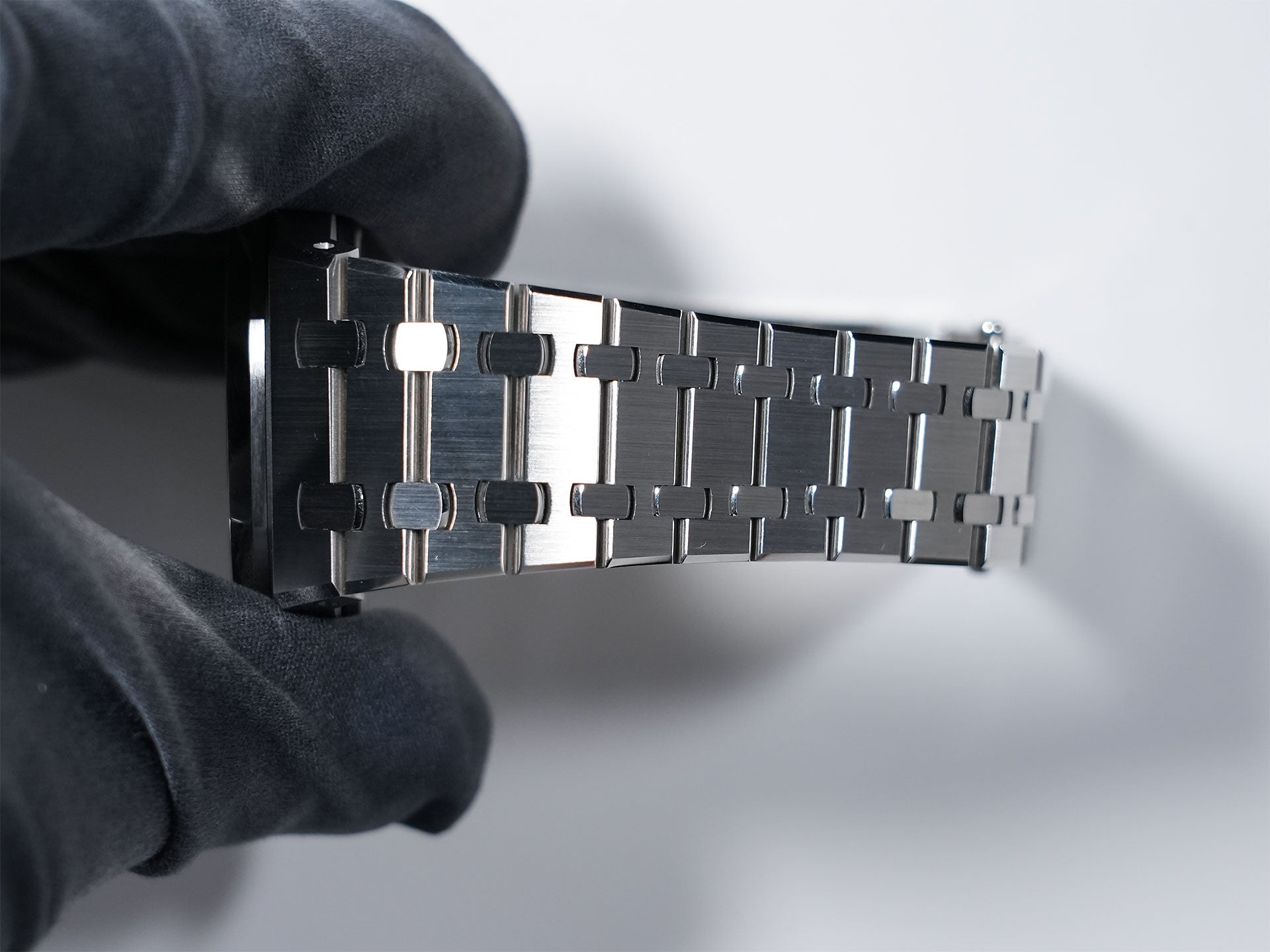 オーデマピゲ ロイヤルオーク Ref.15510ST.OO.1320ST.06 ステンレススチール ナイトブルー文字盤 美中古 kjq5ss4n