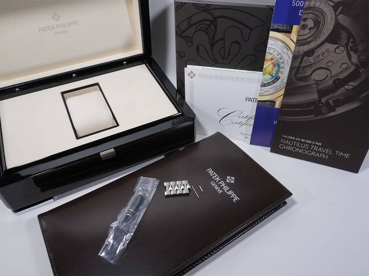 パテックフィリップ ノーチラス トラベルタイム クロノグラフ Ref.5990/1A-011 ステンレススチール ブルーソレイユ文字盤 未使用 pnsjkqef