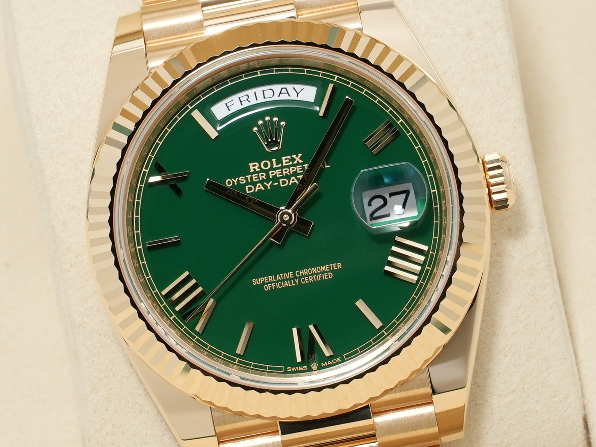 Rolex Day-Date 40 Ref.228238 Yellow Gold Green Dial Unused 3o968nbc