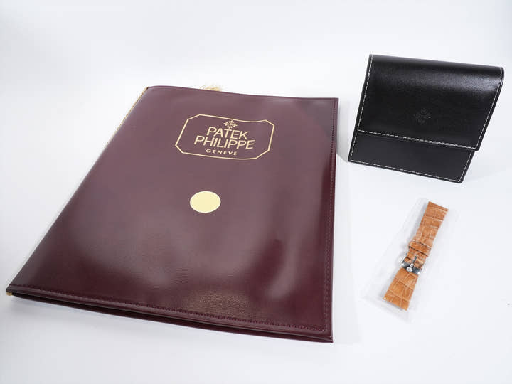 パテックフィリップ カラトラバ Ref.3718 ステンレススチール アイボリー文字盤 中古 njy94c2r