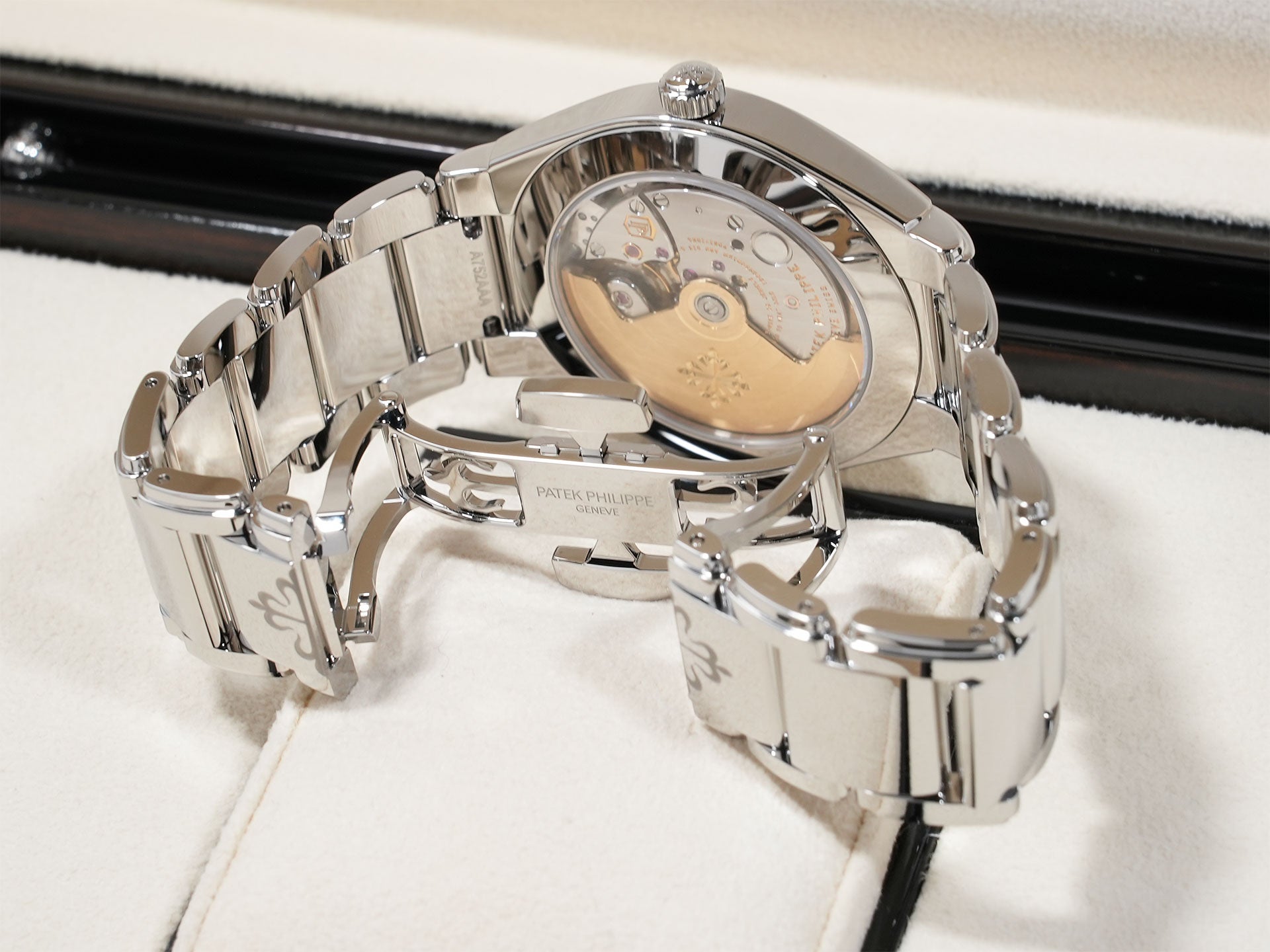 パテックフィリップ Twenty-4 Ref.7300/1200A-011 ステンレススチール オリーブグリーン ソレイユ文字盤 極美品 nbig4puv