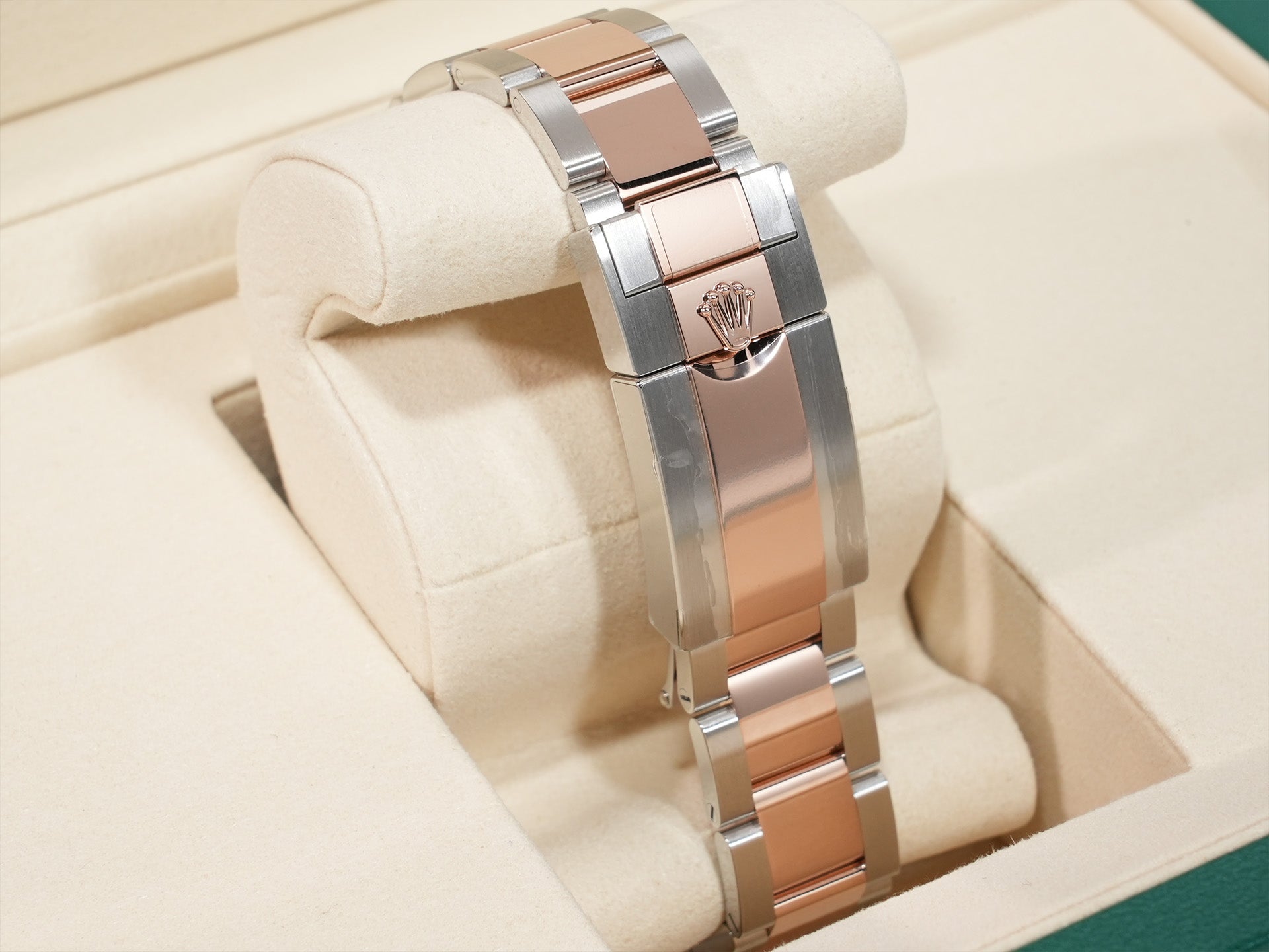 ロレックス GMTマスターII Ref.126711CHNR ステンレススチール/エバーローズゴールド ブラック文字盤 オイスターブレスレット 未使用 zg7npchm