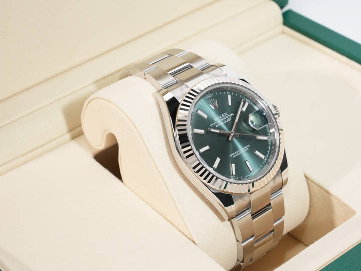 ロレックス デイトジャスト41 Ref.126334 ステンレススチール/ホワイトゴールド ミントグリーン文字盤 オイスターブレスレット 未使用 zzz6chd5