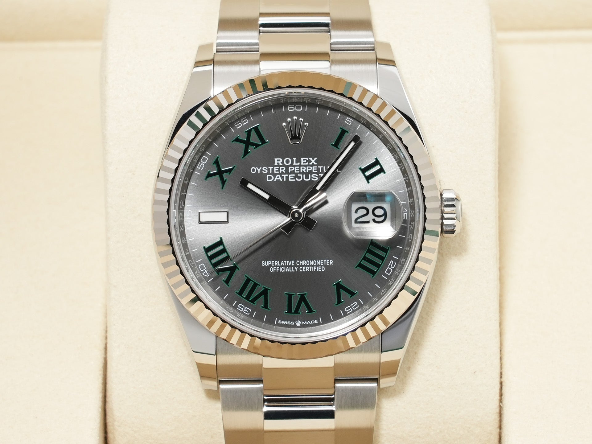 ロレックス デイトジャスト36 Ref.126234 ステンレススチール/ホワイトゴールド スレートローマン文字盤 オイスターブレスレット 未使用 gvaaoagc