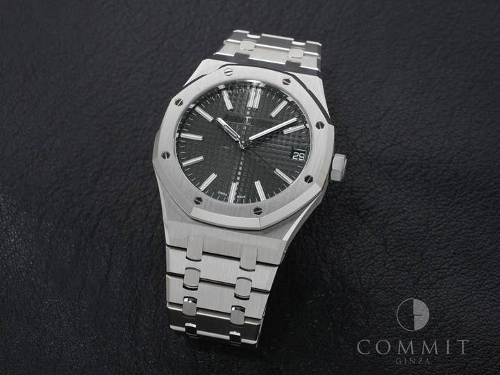 Audemars Piguet Royal Oak Ref.15510ST.OO.1320ST.09 Stainless Steel Khaki Green Dial Excellent Condition 3hx2m64k