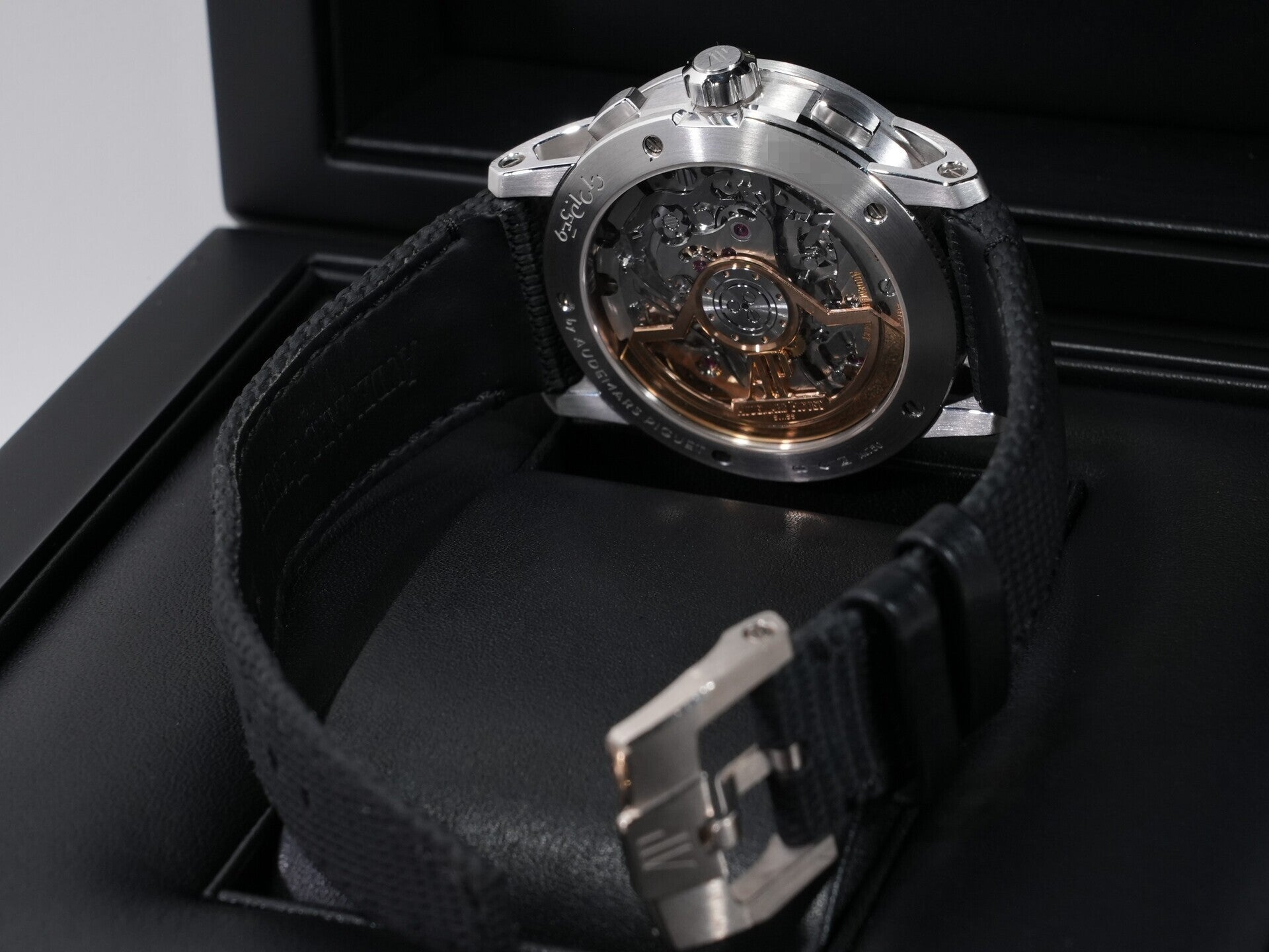 オーデマピゲ CODE 11.59 バイ オーデマ ピゲ クロノグラフ Ref.26393BC.OO.A002CR.01 ホワイトゴールド ブラックラッカー文字盤 中古 ydzy8koz