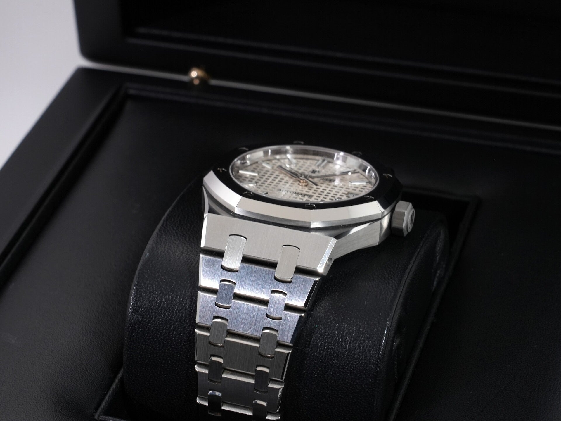 Audemars Piguet Royal Oak Ref.15450ST.OO.1256ST.01 Stainless Steel Silver Dial Pre-owned rx75egmf