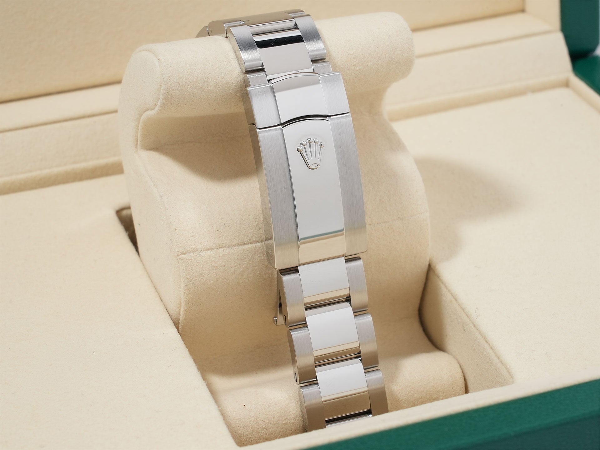 ロレックス デイトジャスト41 Ref.126334 ステンレススチール/ホワイトゴールド ブラック文字盤 オイスターブレスレット 未使用 6vgnk59w